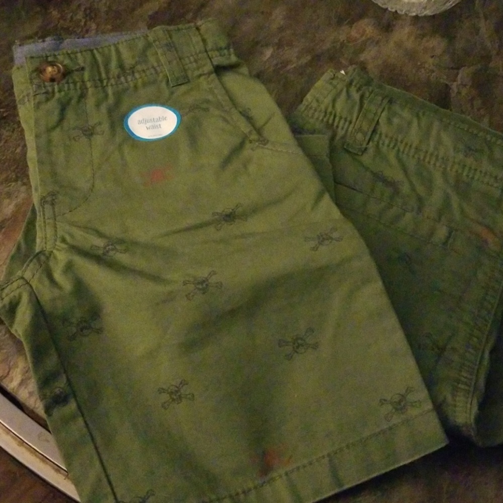 Adjustable waist shorts